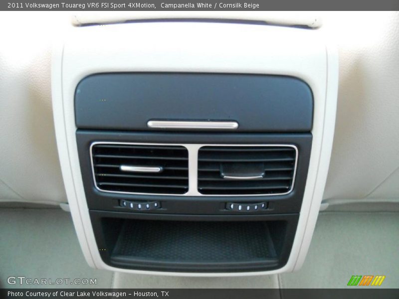Campanella White / Cornsilk Beige 2011 Volkswagen Touareg VR6 FSI Sport 4XMotion