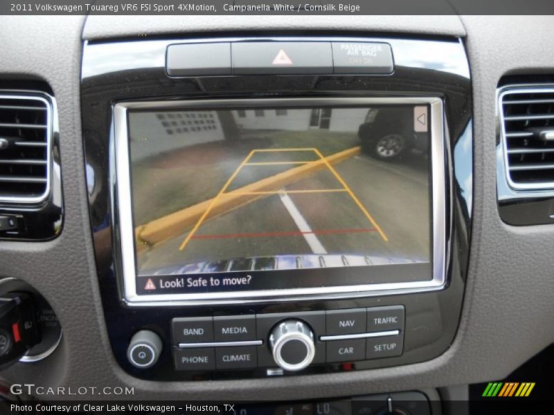 Controls of 2011 Touareg VR6 FSI Sport 4XMotion