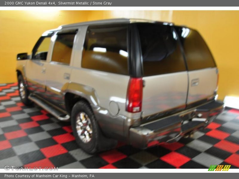 Silvermist Metallic / Stone Gray 2000 GMC Yukon Denali 4x4