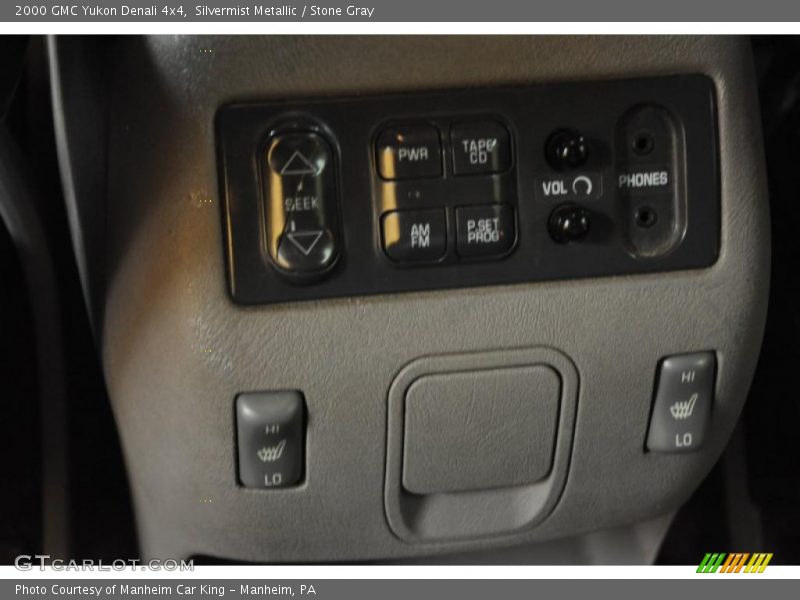 Silvermist Metallic / Stone Gray 2000 GMC Yukon Denali 4x4