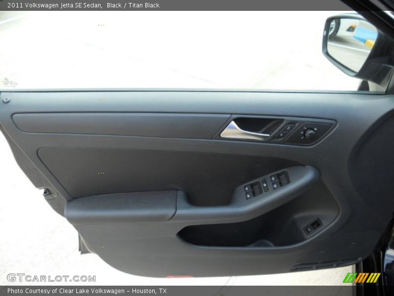 Door Panel of 2011 Jetta SE Sedan