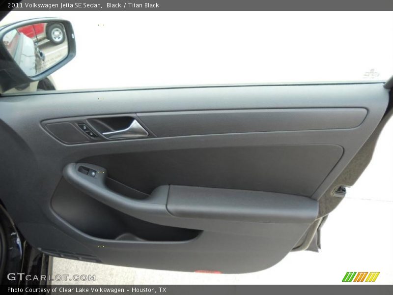 Door Panel of 2011 Jetta SE Sedan