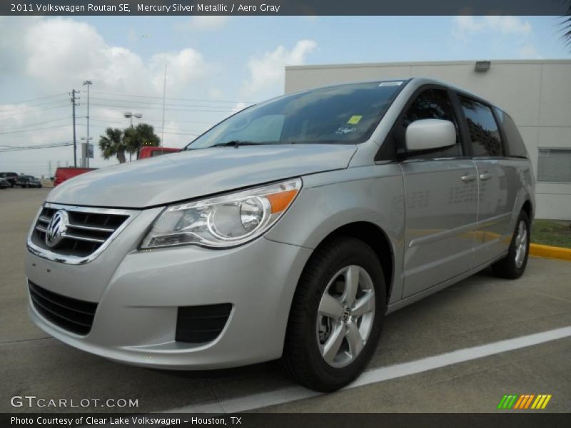 Mercury Silver Metallic / Aero Gray 2011 Volkswagen Routan SE