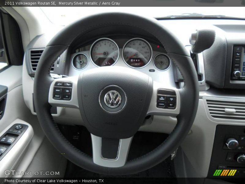 Mercury Silver Metallic / Aero Gray 2011 Volkswagen Routan SE