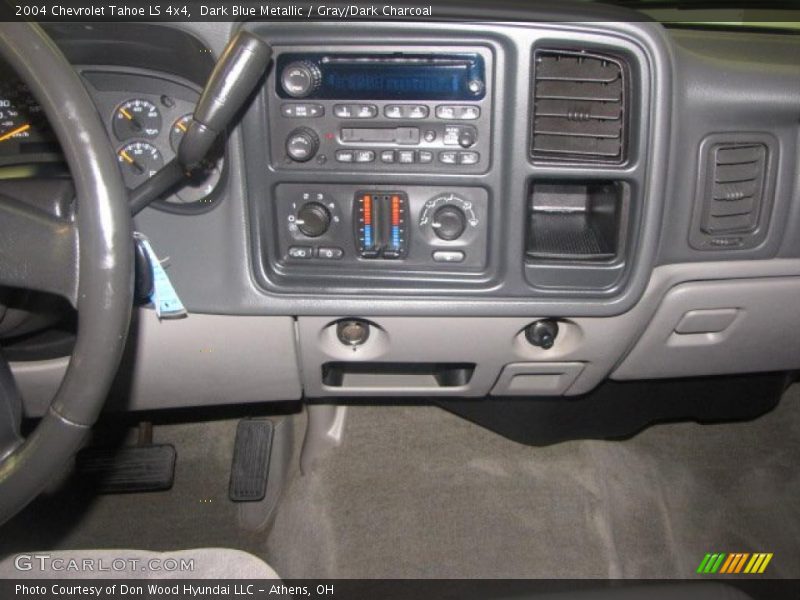 Dark Blue Metallic / Gray/Dark Charcoal 2004 Chevrolet Tahoe LS 4x4
