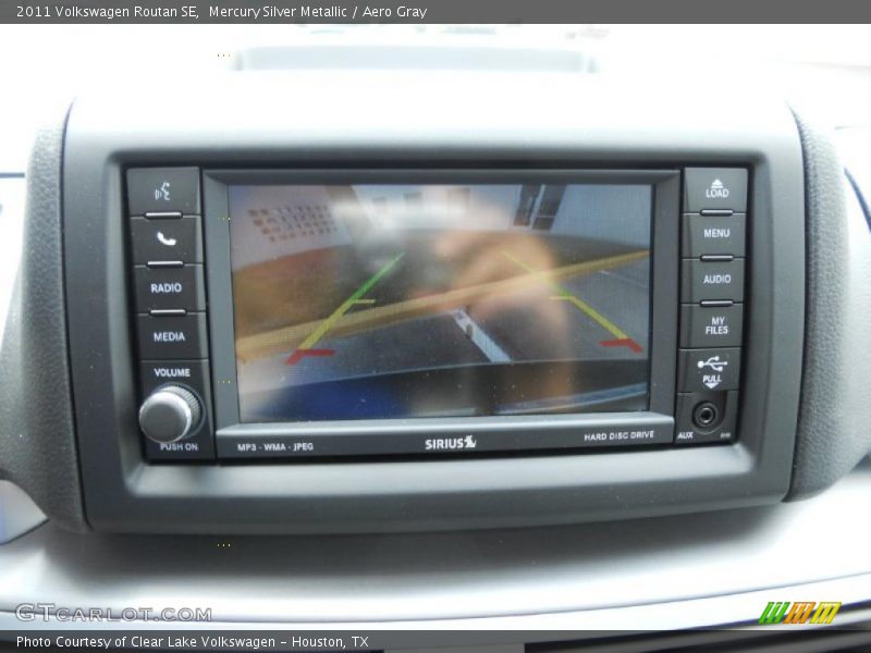 Mercury Silver Metallic / Aero Gray 2011 Volkswagen Routan SE