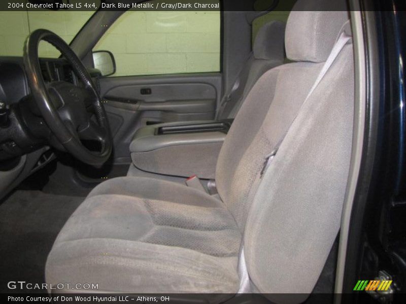 Dark Blue Metallic / Gray/Dark Charcoal 2004 Chevrolet Tahoe LS 4x4
