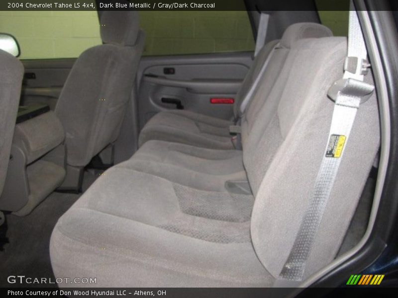 Dark Blue Metallic / Gray/Dark Charcoal 2004 Chevrolet Tahoe LS 4x4