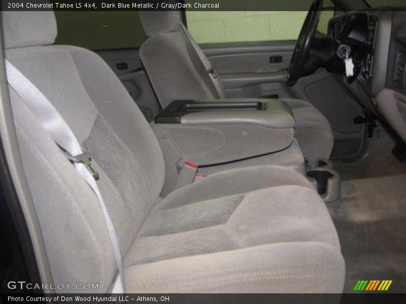 Dark Blue Metallic / Gray/Dark Charcoal 2004 Chevrolet Tahoe LS 4x4