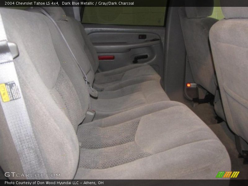 Dark Blue Metallic / Gray/Dark Charcoal 2004 Chevrolet Tahoe LS 4x4