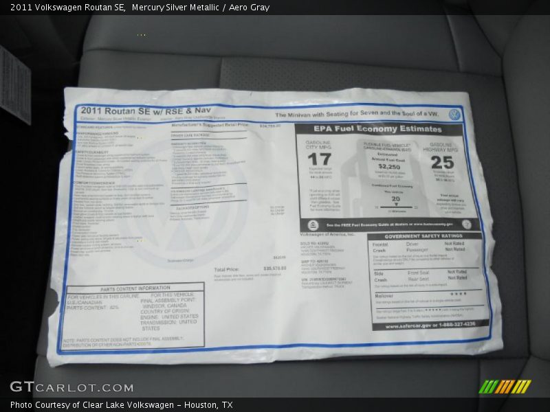 Mercury Silver Metallic / Aero Gray 2011 Volkswagen Routan SE