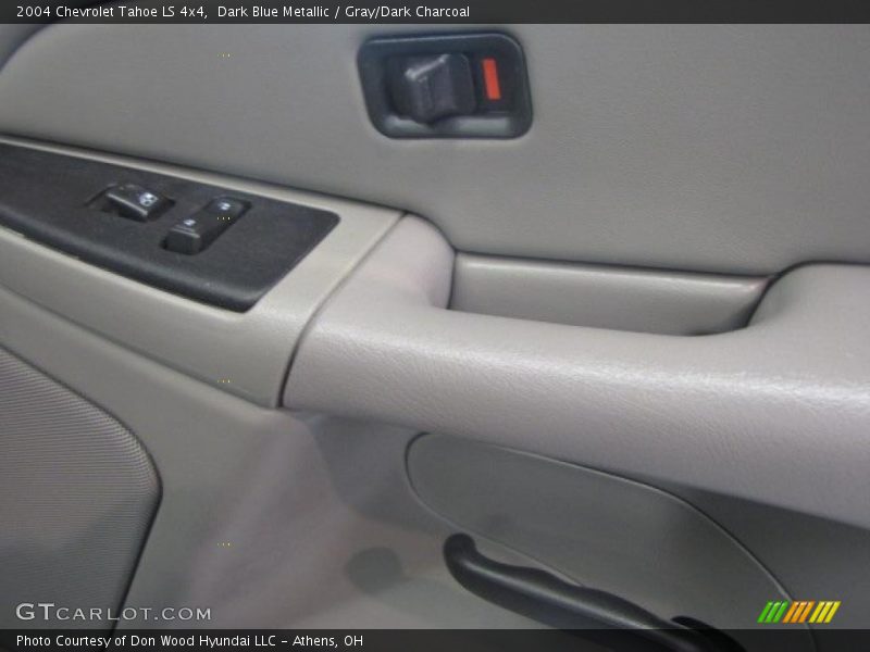 Dark Blue Metallic / Gray/Dark Charcoal 2004 Chevrolet Tahoe LS 4x4