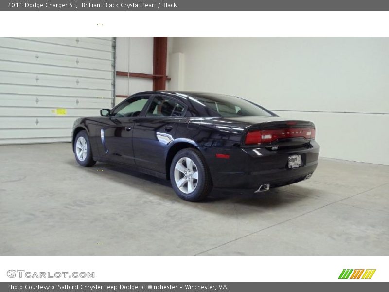 Brilliant Black Crystal Pearl / Black 2011 Dodge Charger SE