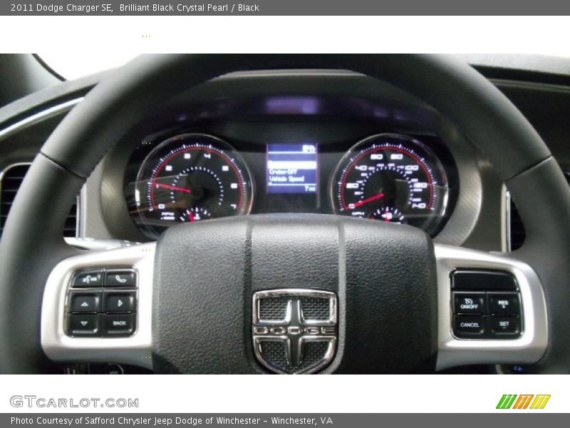 Brilliant Black Crystal Pearl / Black 2011 Dodge Charger SE