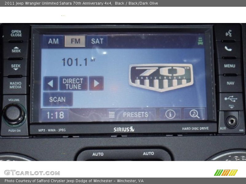 Controls of 2011 Wrangler Unlimited Sahara 70th Anniversary 4x4