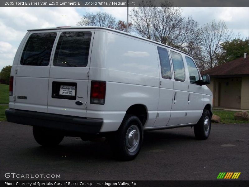 Oxford White / Medium Flint 2005 Ford E Series Van E250 Commercial