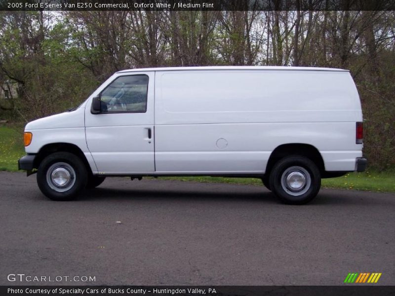Oxford White / Medium Flint 2005 Ford E Series Van E250 Commercial