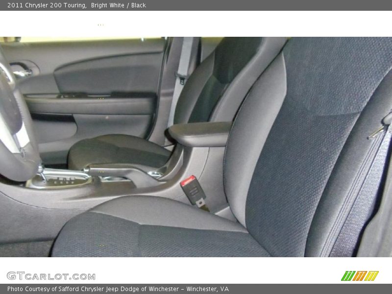 Bright White / Black 2011 Chrysler 200 Touring