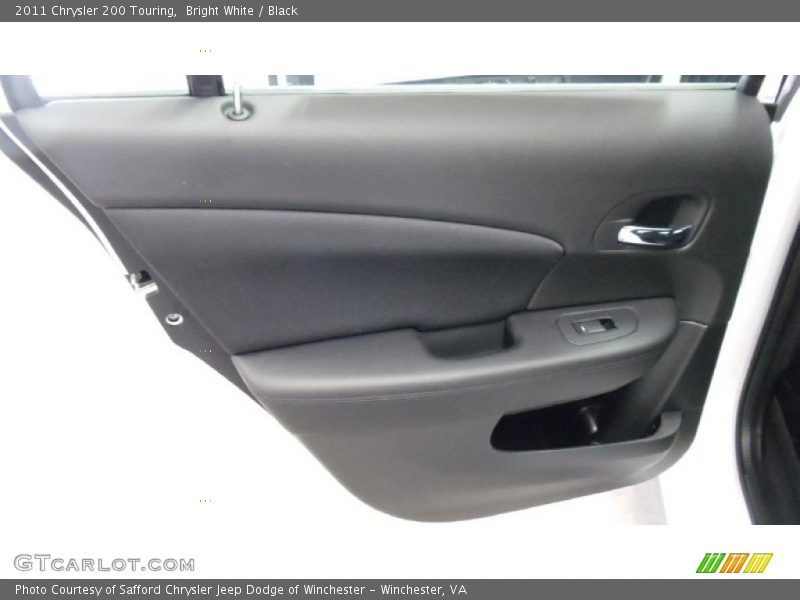 Bright White / Black 2011 Chrysler 200 Touring