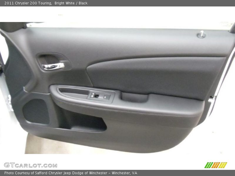 Bright White / Black 2011 Chrysler 200 Touring