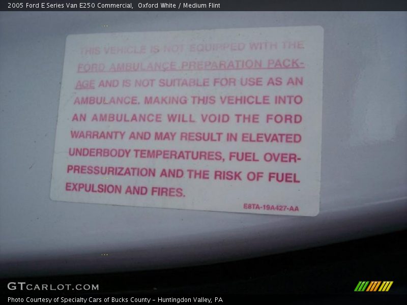 Oxford White / Medium Flint 2005 Ford E Series Van E250 Commercial
