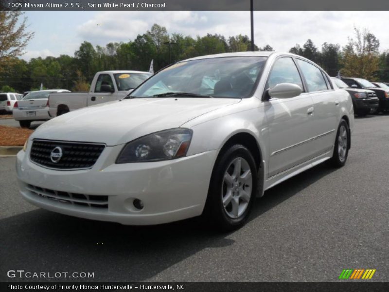 Satin White Pearl / Charcoal 2005 Nissan Altima 2.5 SL