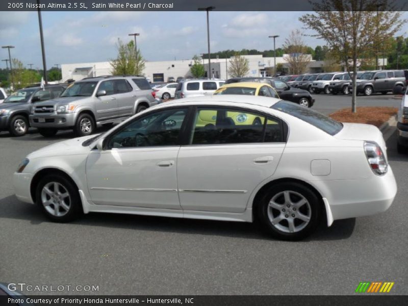 Satin White Pearl / Charcoal 2005 Nissan Altima 2.5 SL