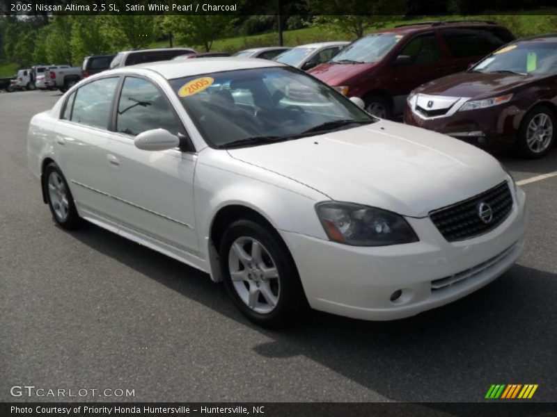 Satin White Pearl / Charcoal 2005 Nissan Altima 2.5 SL