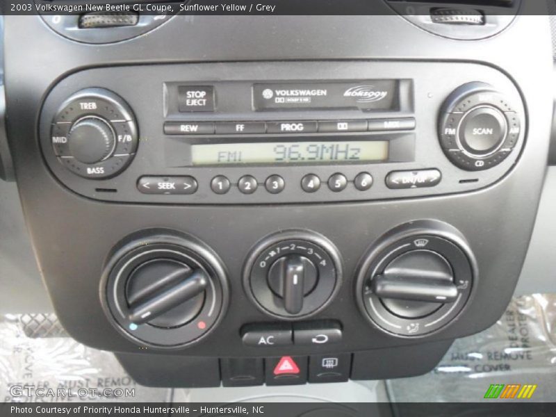 Controls of 2003 New Beetle GL Coupe