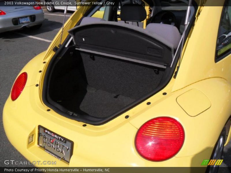 Sunflower Yellow / Grey 2003 Volkswagen New Beetle GL Coupe
