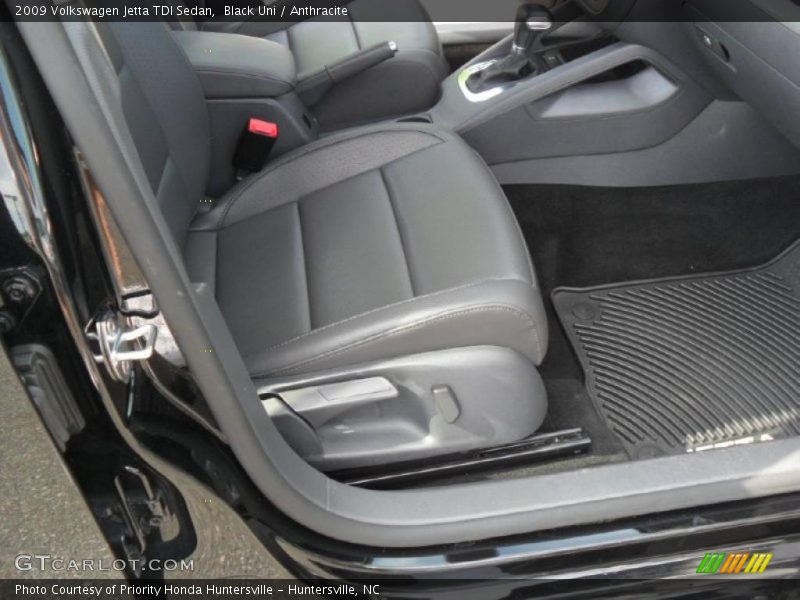 Black Uni / Anthracite 2009 Volkswagen Jetta TDI Sedan