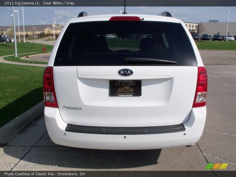 Clear White / Gray 2011 Kia Sedona LX