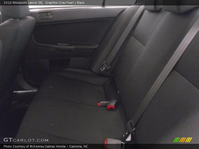  2010 Lancer DE Black Interior
