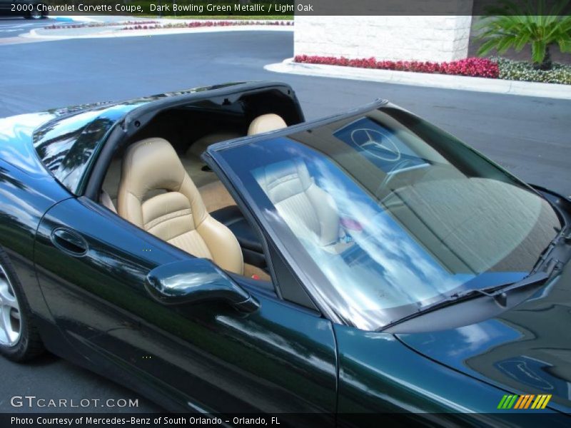 Dark Bowling Green Metallic / Light Oak 2000 Chevrolet Corvette Coupe