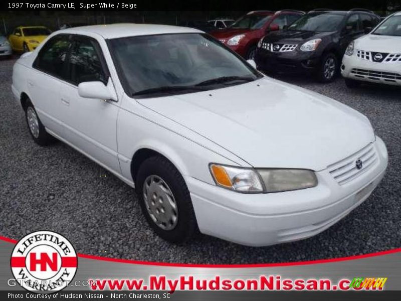Super White / Beige 1997 Toyota Camry LE