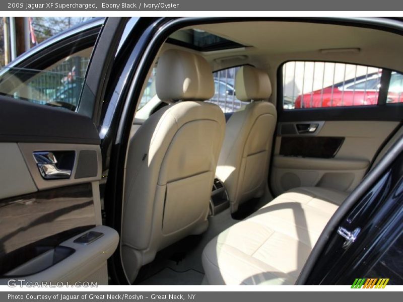 Ebony Black / Ivory/Oyster 2009 Jaguar XF Supercharged