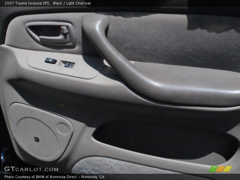 Black / Light Charcoal 2007 Toyota Sequoia SR5
