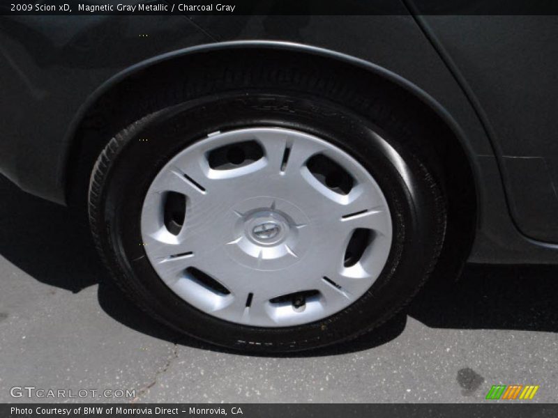 Magnetic Gray Metallic / Charcoal Gray 2009 Scion xD