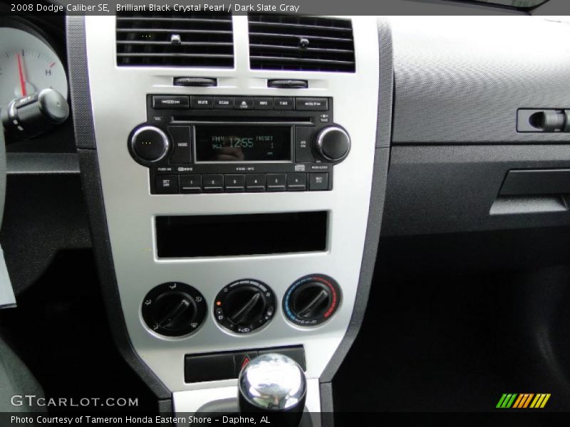 Controls of 2008 Caliber SE