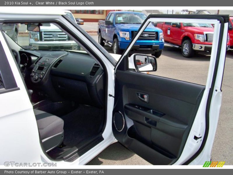 Clear White / Black Soul Logo Cloth 2010 Kia Soul +