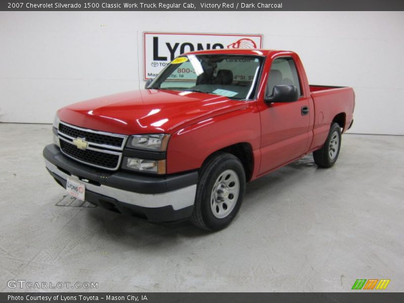 Victory Red / Dark Charcoal 2007 Chevrolet Silverado 1500 Classic Work Truck Regular Cab