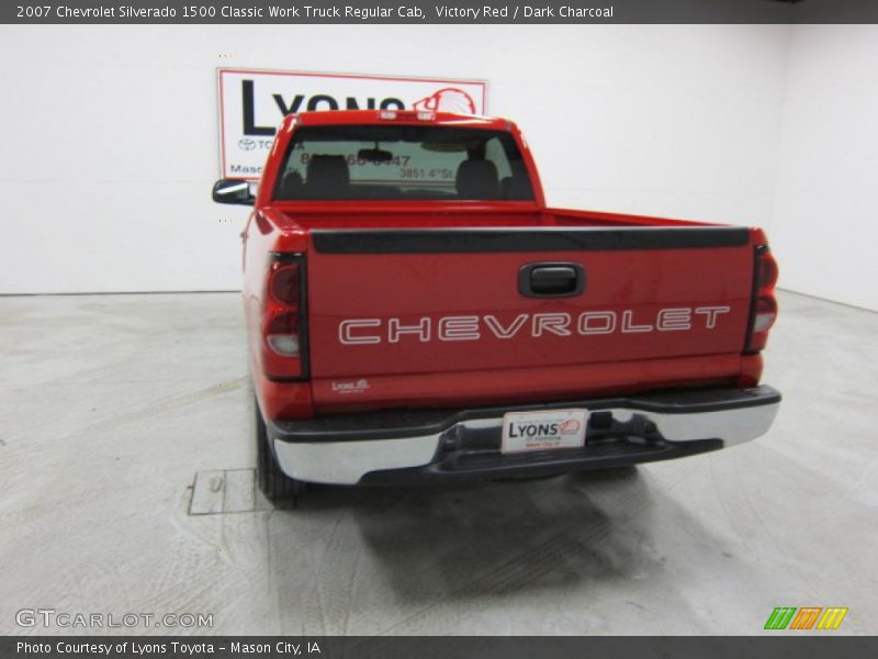 Victory Red / Dark Charcoal 2007 Chevrolet Silverado 1500 Classic Work Truck Regular Cab