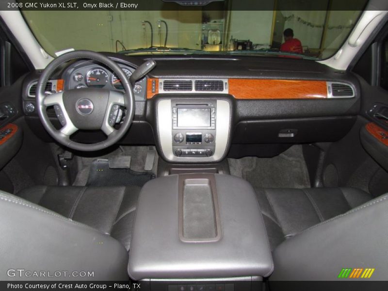 Dashboard of 2008 Yukon XL SLT