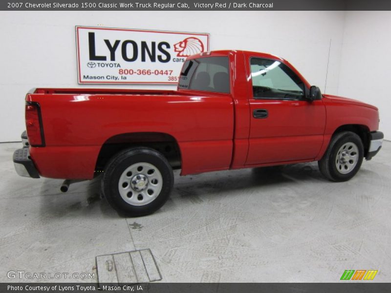 Victory Red / Dark Charcoal 2007 Chevrolet Silverado 1500 Classic Work Truck Regular Cab