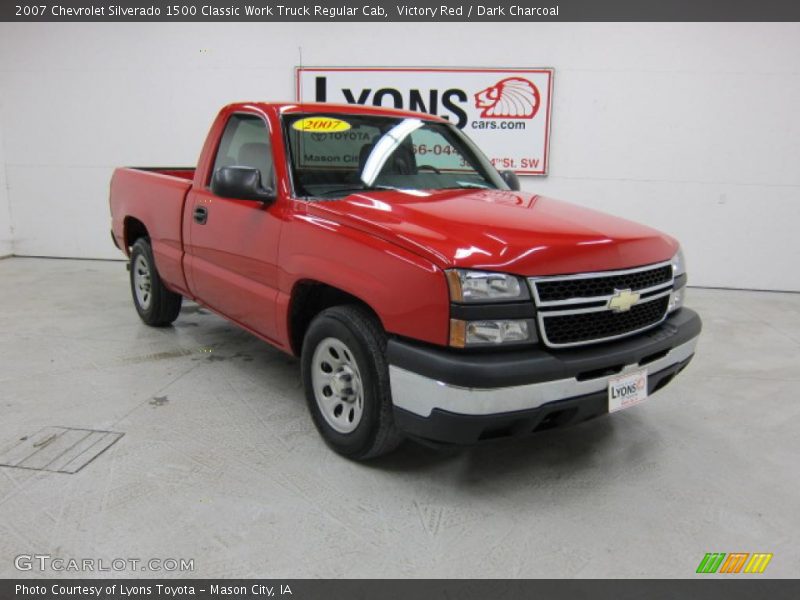 Victory Red / Dark Charcoal 2007 Chevrolet Silverado 1500 Classic Work Truck Regular Cab