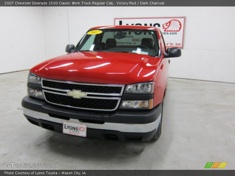 Victory Red / Dark Charcoal 2007 Chevrolet Silverado 1500 Classic Work Truck Regular Cab