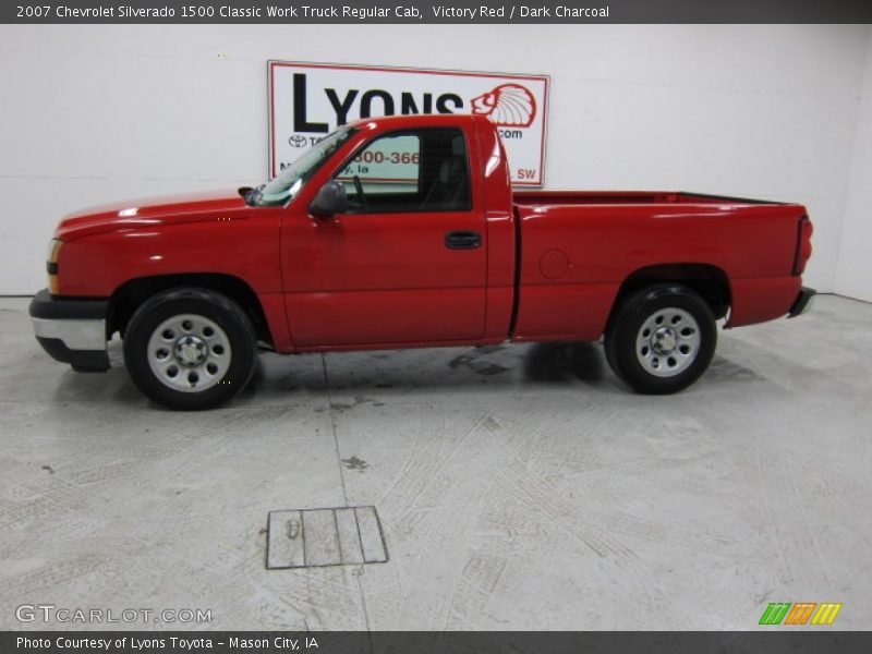 Victory Red / Dark Charcoal 2007 Chevrolet Silverado 1500 Classic Work Truck Regular Cab