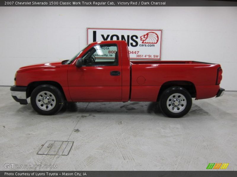 Victory Red / Dark Charcoal 2007 Chevrolet Silverado 1500 Classic Work Truck Regular Cab