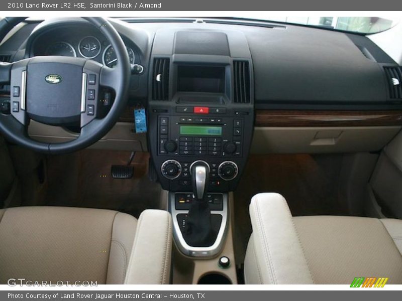 Santorini Black / Almond 2010 Land Rover LR2 HSE