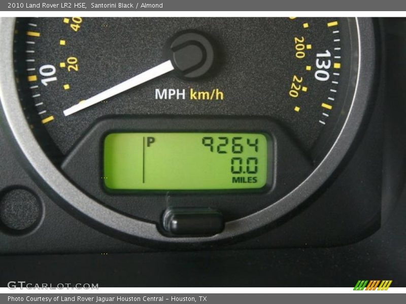 Santorini Black / Almond 2010 Land Rover LR2 HSE